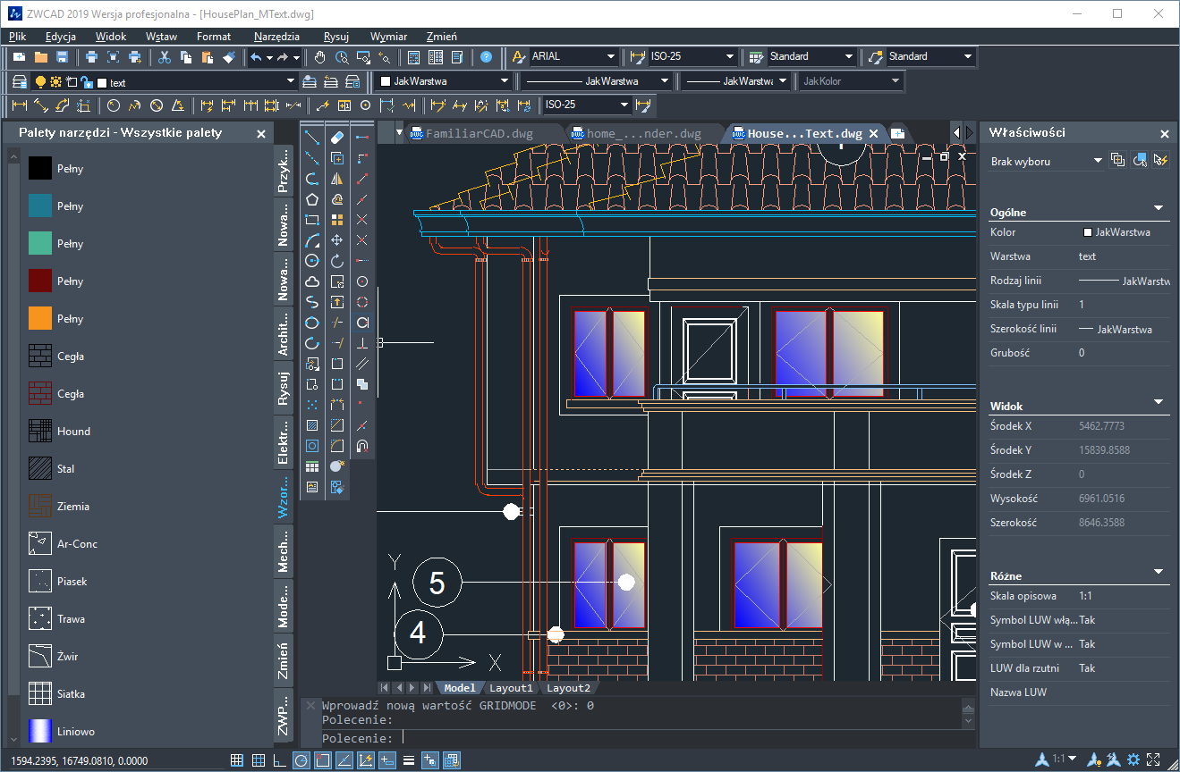 2018-12-04 12_25_48-ZWCAD 2019 Wersja profesjonalna - HousePlan_MText.dwg